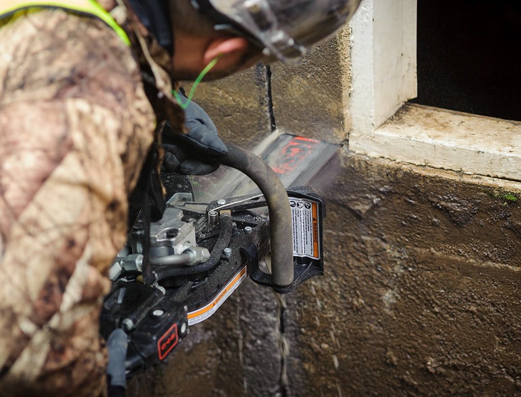 ICS 890F4 Powerhead Hydraulic Concrete Chainsaw